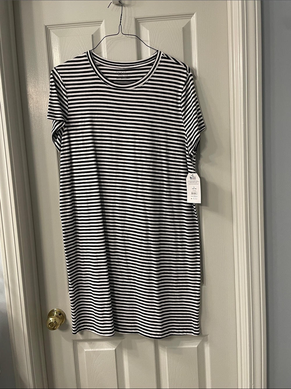 Women’s Black and White Striped Short-Sleeve Dress